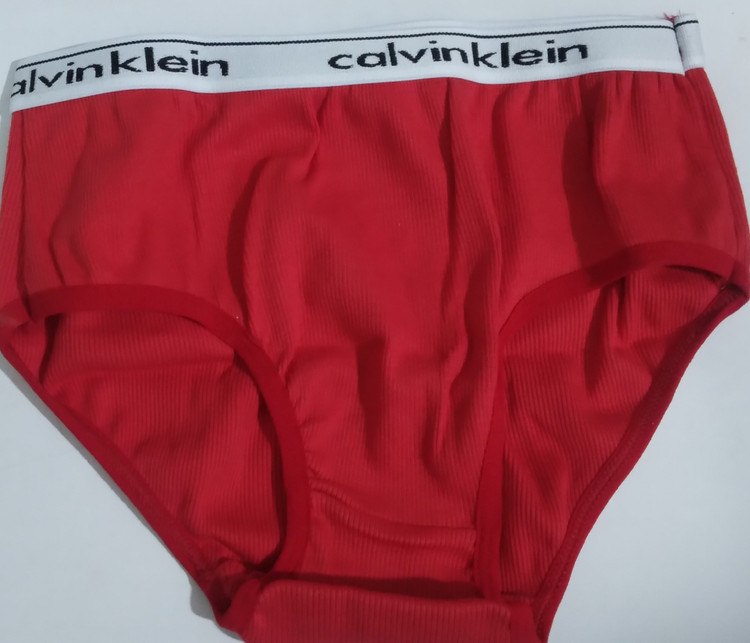 شورت زنانه/دخترانه طرح کبریتی کمر پهن طرح کالوین کلاین (Calvin Klein)