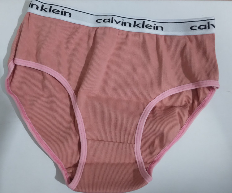 شورت زنانه/دخترانه طرح کبریتی کمر پهن طرح کالوین کلاین (Calvin Klein)